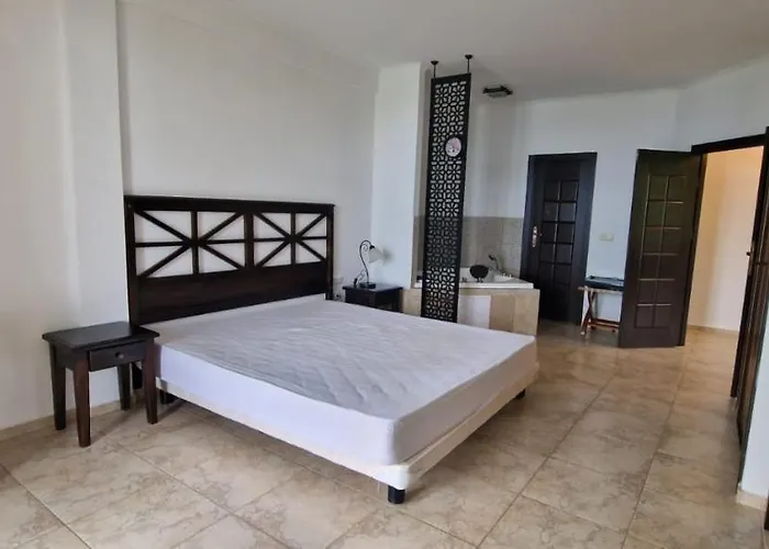 In The Cliff Bay Apartment Obzor